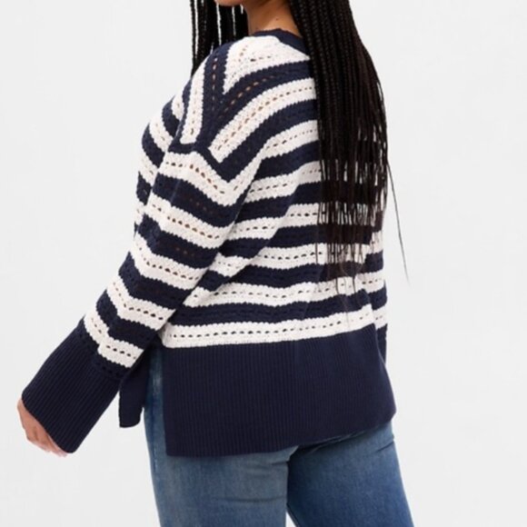 New Gap 24/7 Split Hem Crochet sweater navy striped size small - Picture 16 of 16